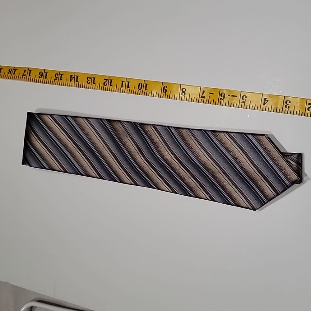 Van Huesen Men's Tie‎